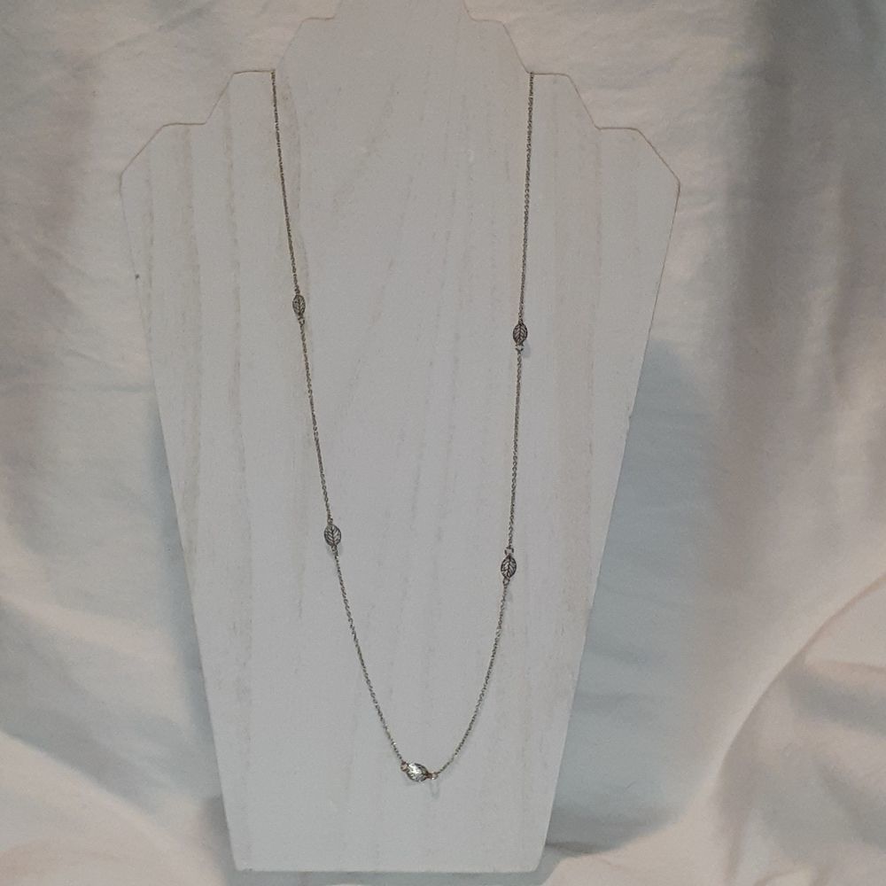 NEW Taramanda Gold Chain with Leaf Charms Necklace